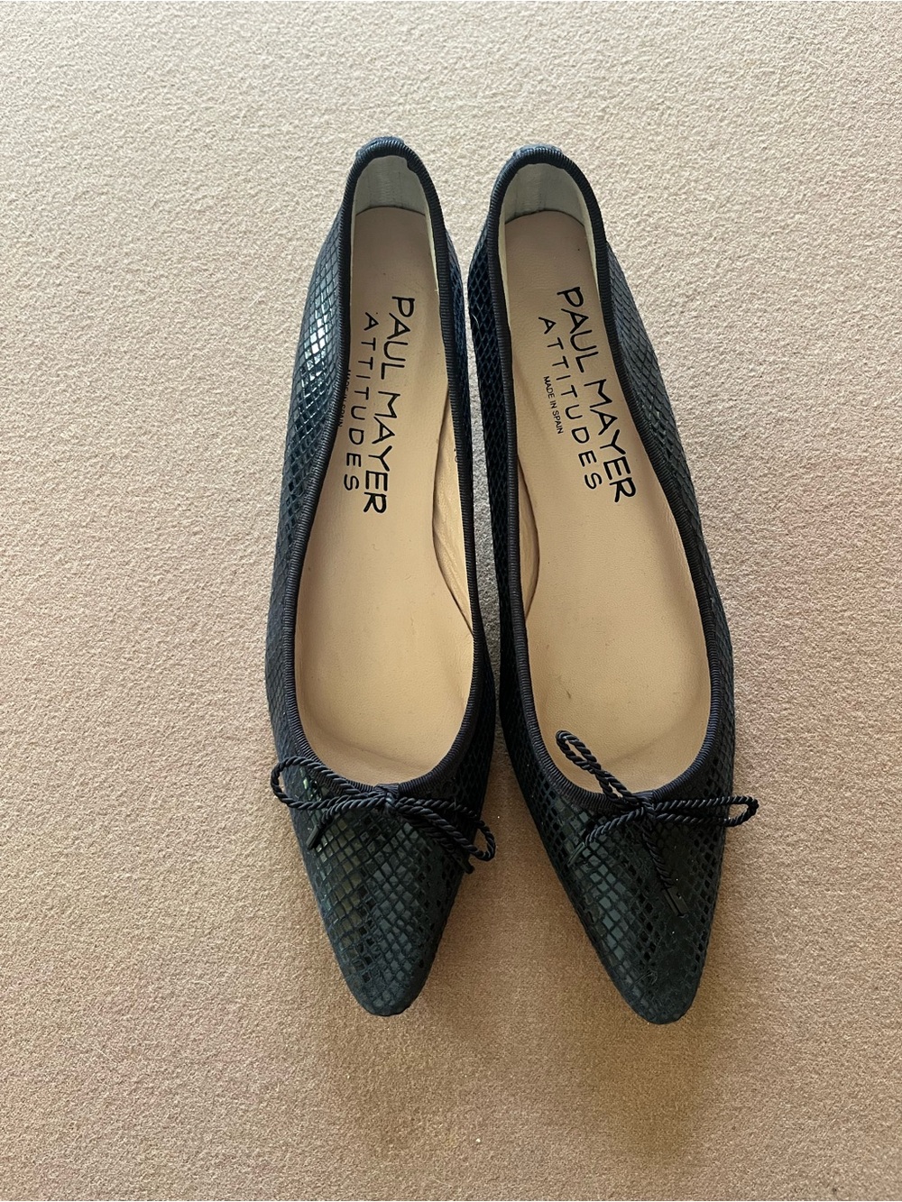 Paul Mayer Black Pointed Toe Textured Heels